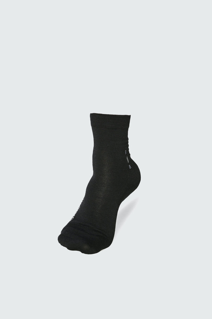 Men Black Solid Socks