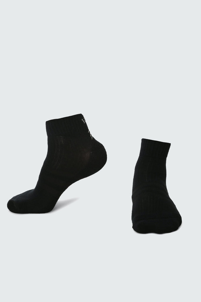 Men Assorted Solid Socks