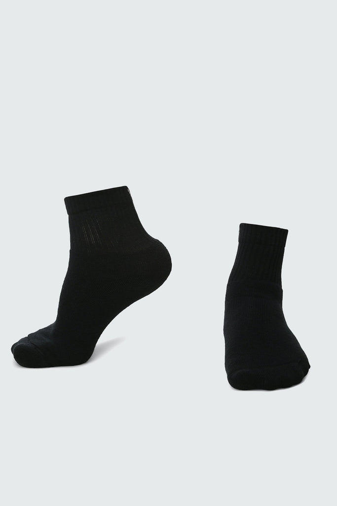 Men Assorted Solid Socks