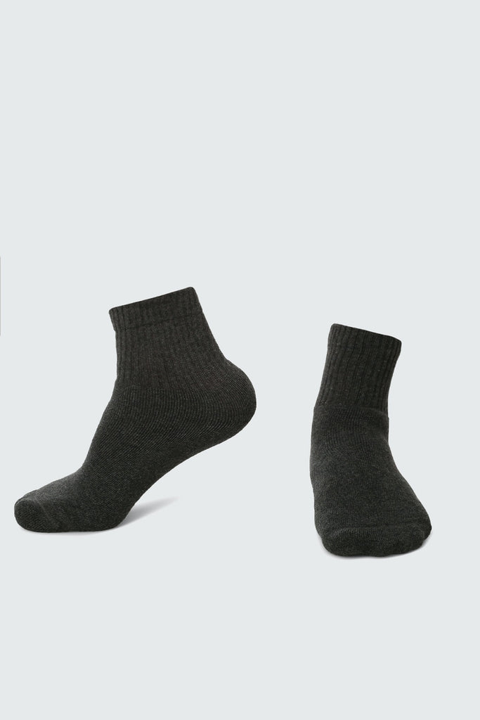 Men Assorted Solid Socks