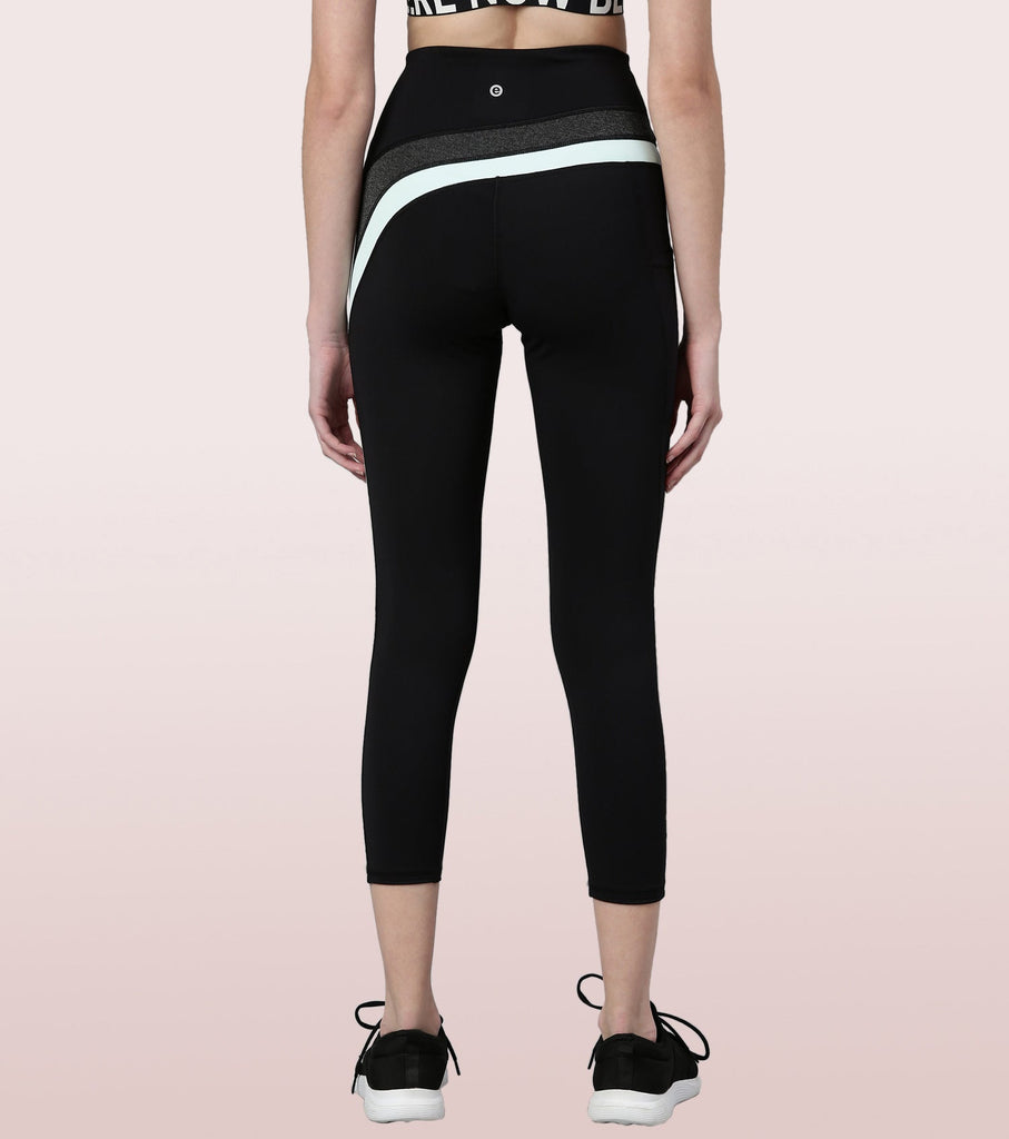 Jet Black Enamor Active Solo Legging