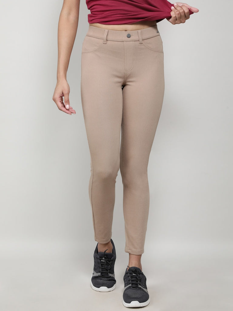 Affogat JOCKEY Women's Rich Slim Fit Jeggings.