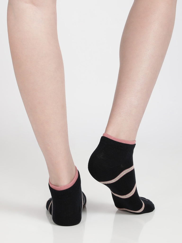 JOCKEY Women's Compact Cotton Stretch Low Show Socks