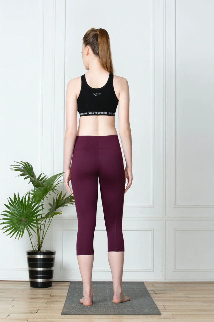 Women's Polyester Spandex Black Capri Yoga Pants with Pocket Essential High