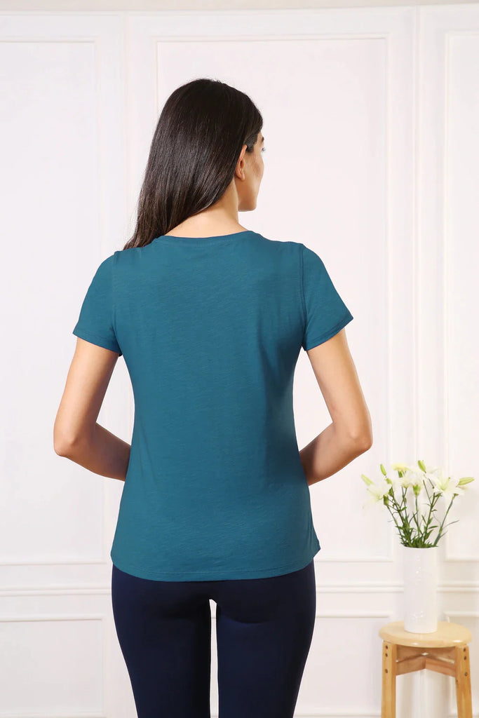 TEAL VANHEUSEN Women's V Neck Tee