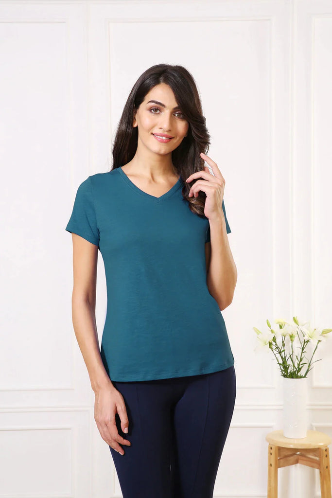 TEAL VANHEUSEN Women's V Neck Tee