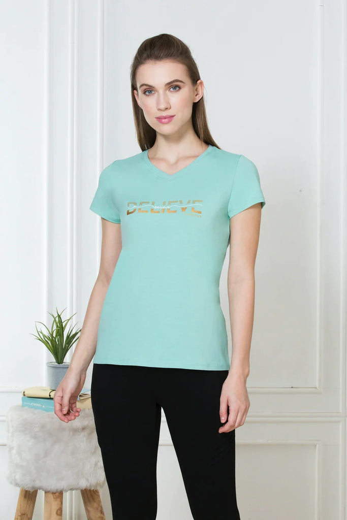 GREEN 2 VAN HEUSEN WOMEN's PRINTED V NECK TEE