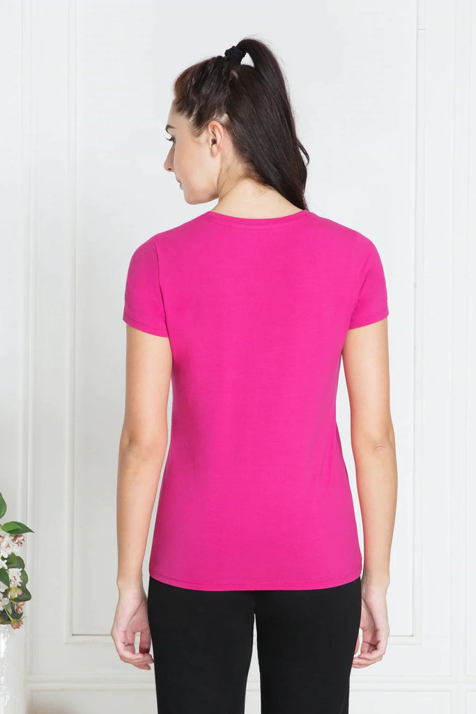 PINK VANHEUSEN Women's V Neck Tee