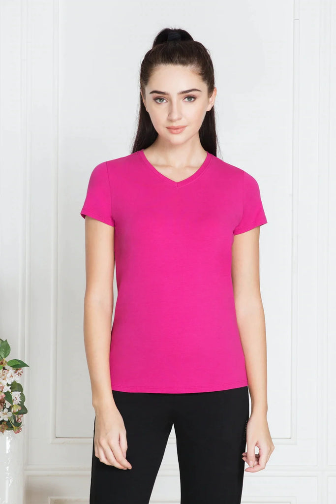 PINK VANHEUSEN Women's V Neck Tee