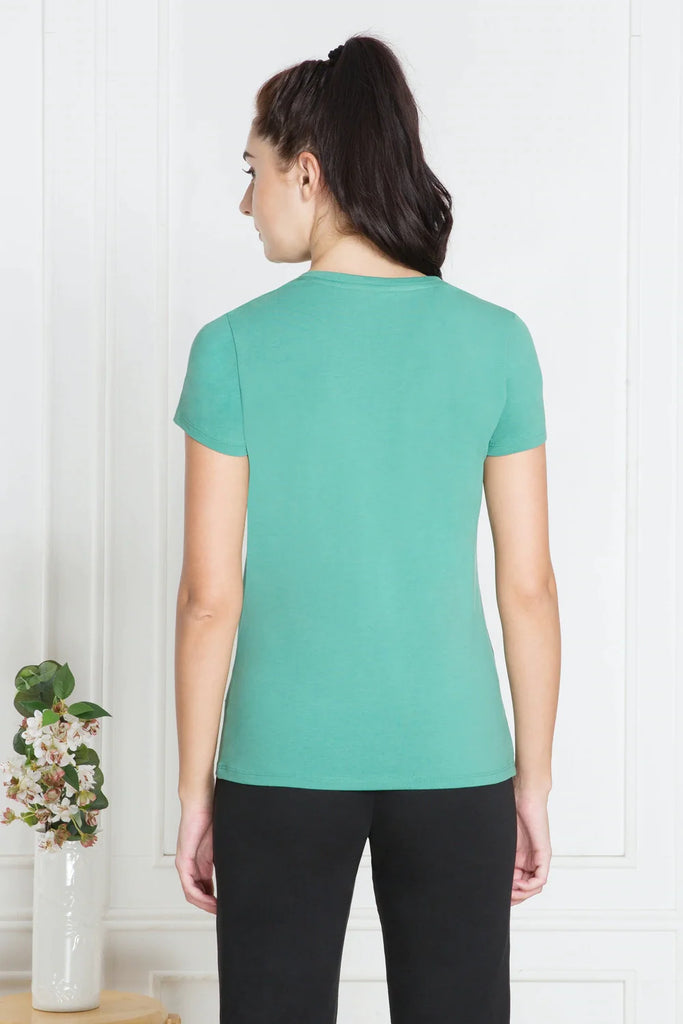 GREEN VANHEUSEN Women's V Neck Tee