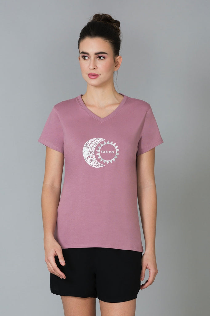 PURPLE GUMDROP VAN HEUSEN WOMEN's PRINTED V NECK TEE