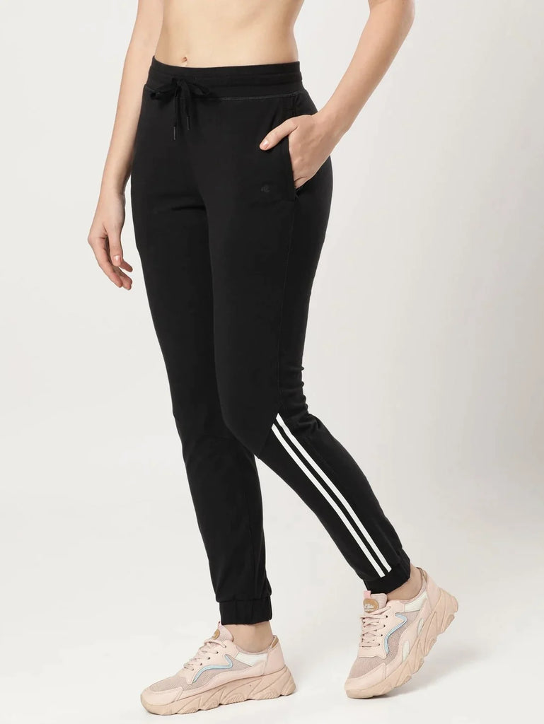 Black JOCKEY Women's Super Combed Cotton Elastane Stretch Slim Fit Joggers