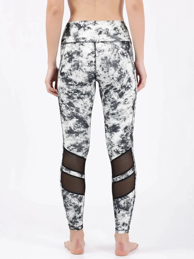 Black Printed JOCKEY Women's Performance Leggings.