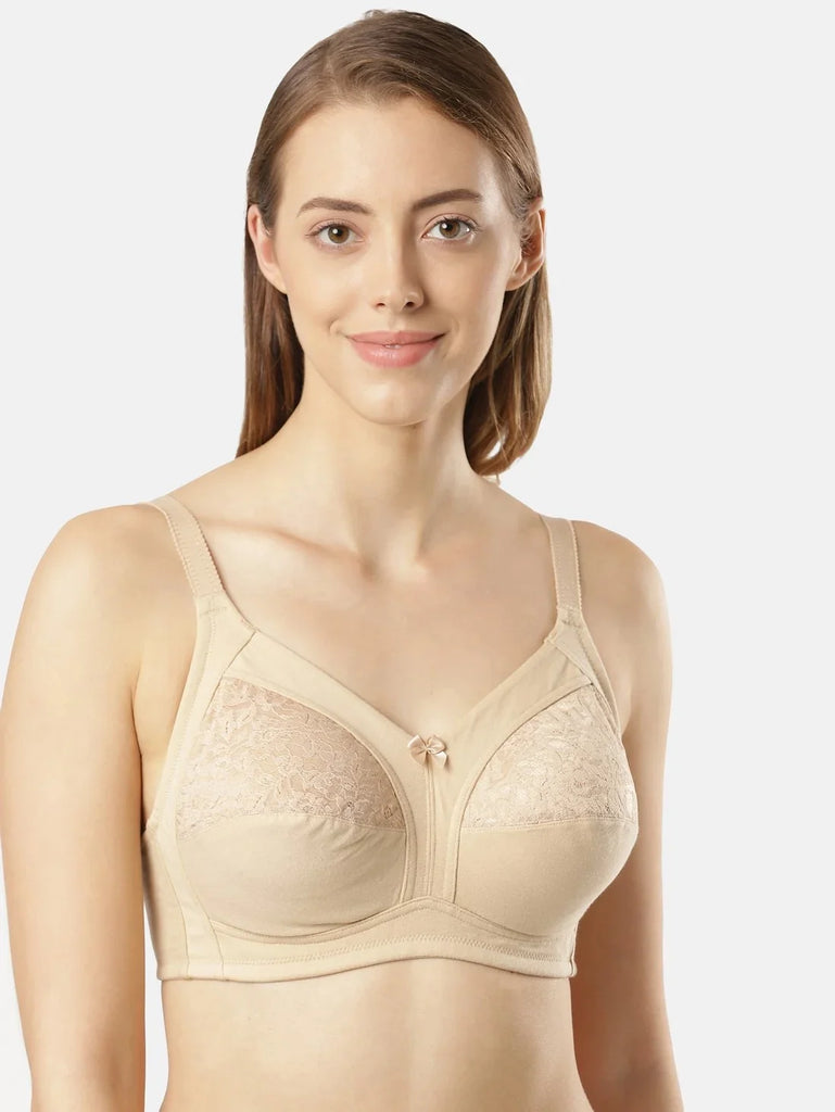 Light Skin JOCKEY Women's Plus Size Bra.