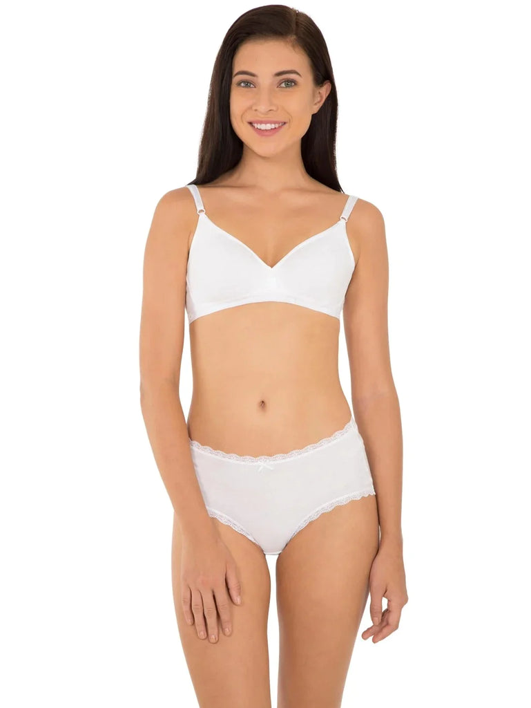 White JOCKEY Women's Wirefree Non Padded Beginners Bra.