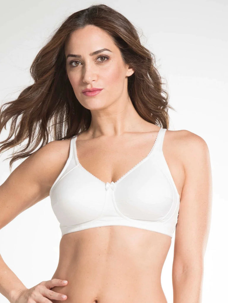 White JOCKEY Women's Plus Size Bra.